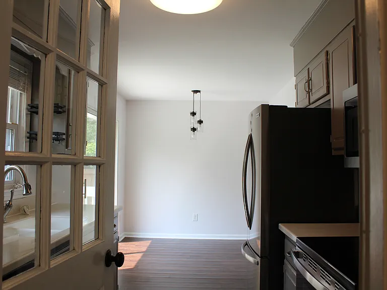 1874 Sloop Point Loop Rd — Photo 10