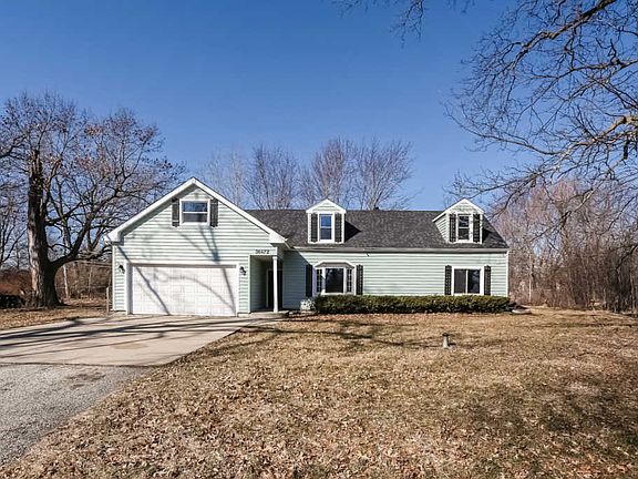 3rd image of 36472 N Wildwood Dr