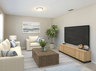 9032 Open Field Rd, Jacksonville, FL 32222