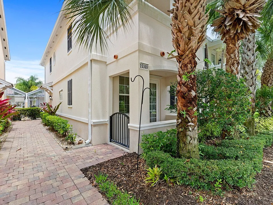 15369 Laughing Gull Ln