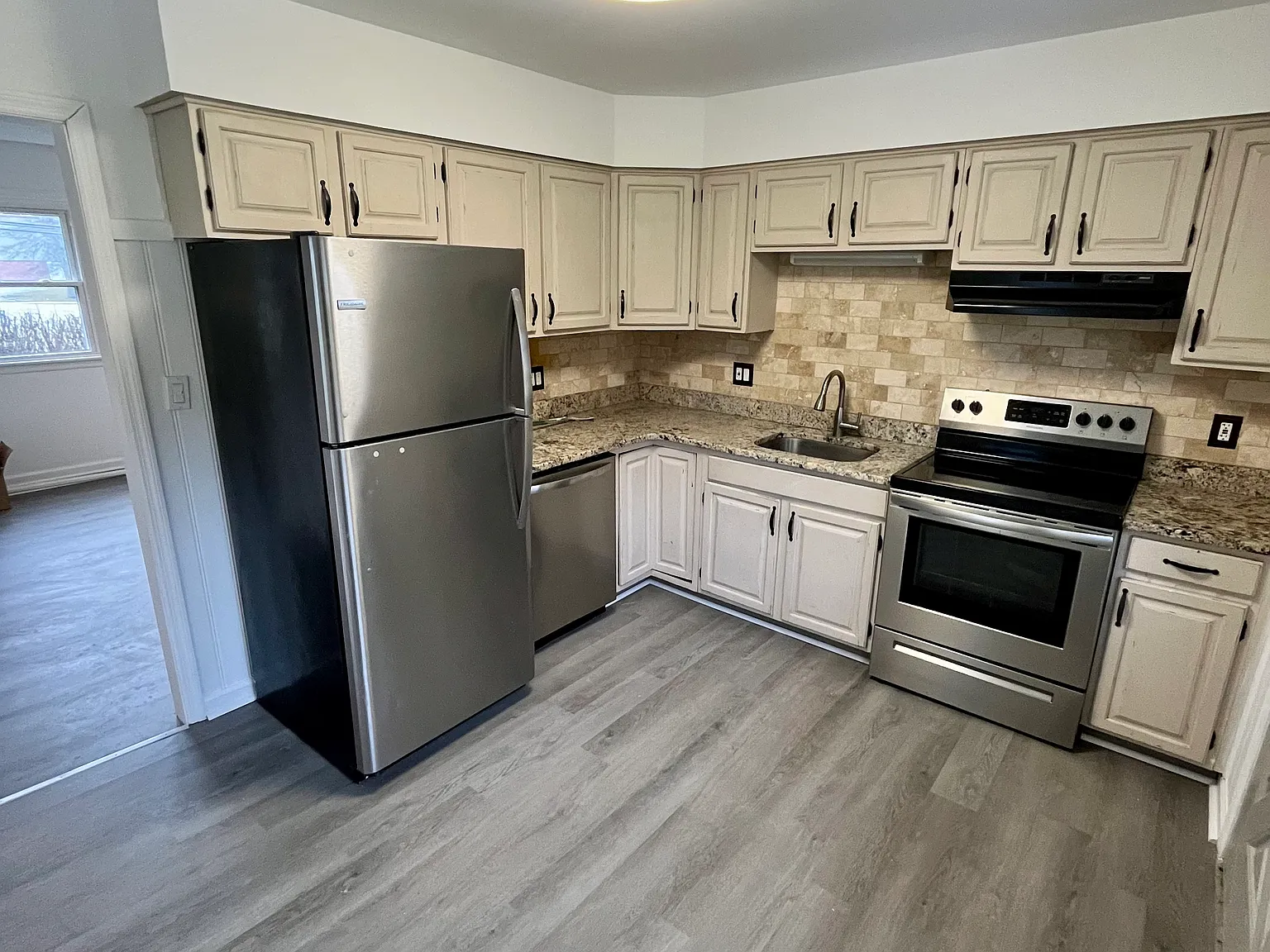 2 bed, $1,700 — Photo 2