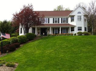 2462 Dogwood Dr, Wexford, PA 15090