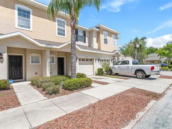 9910 Venetian River Way, Tampa, FL 33619