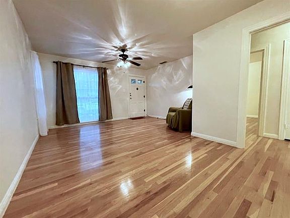4th image of 774 Ballinger St