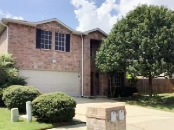8402 Plantain Ct, Arlington, TX 76002