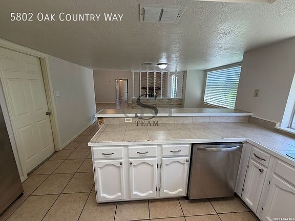 4th image of 5802 Oak Country Way