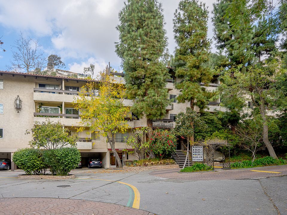 1st image of 2700 Cahuenga Blvd E APT 3209