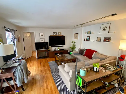 Rented by Guidance Realty Corp. | media 2