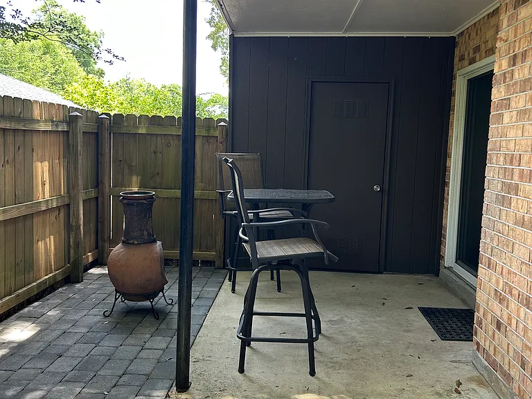 8101 Tippin Ave #J — Photo 16
