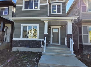 17707 70th St NW, Edmonton, AB T5Z2Y3