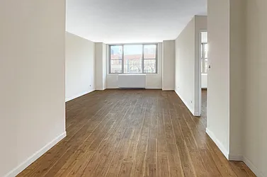 Rented by Coldwell Banker Warburg