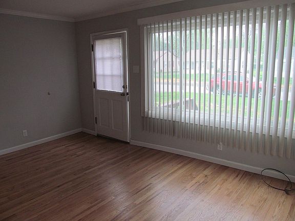 2nd image of 4332 Saint Cecelia Ln