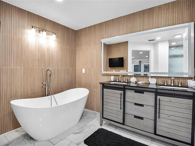 31 Lands End Ln — Photo 36