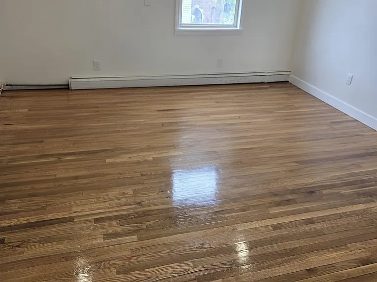 19 Oak St #2 — Photo 10