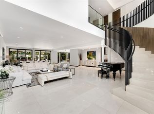 3734 Chase Ave, Miami Beach, FL 33140