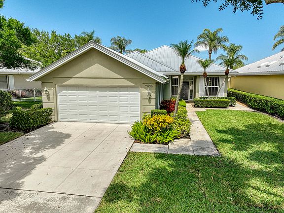 4th image of 2036 SW Mayflower Drive