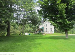 8 Hinkley St, Richmond, ME 04357