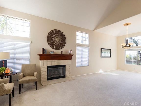 3rd image of 32071 Camino Del Cielo