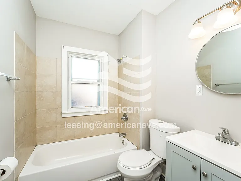 479190_009_main_bathroom_10.jpg