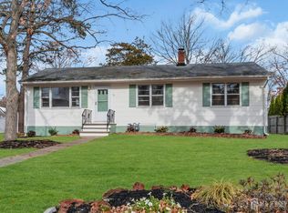 76 Appleby Ave, Old Bridge, NJ 08857