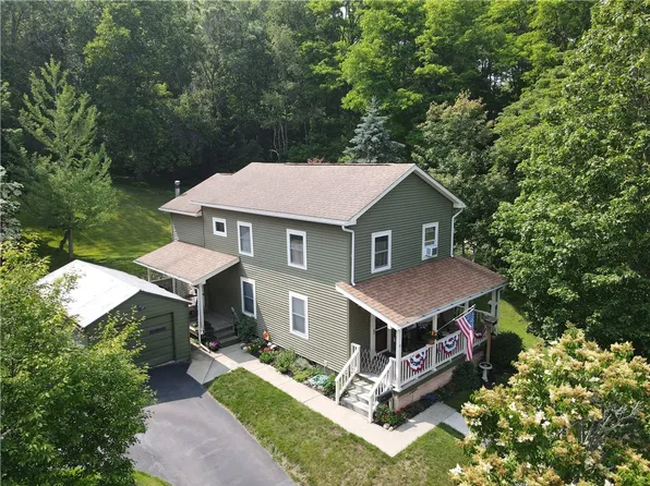 41 Hartshorn St, Hornell, NY 14843