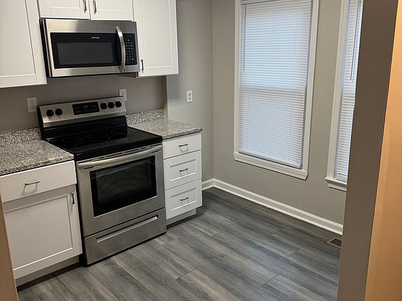 3rd image of 215 Harper Dr #215