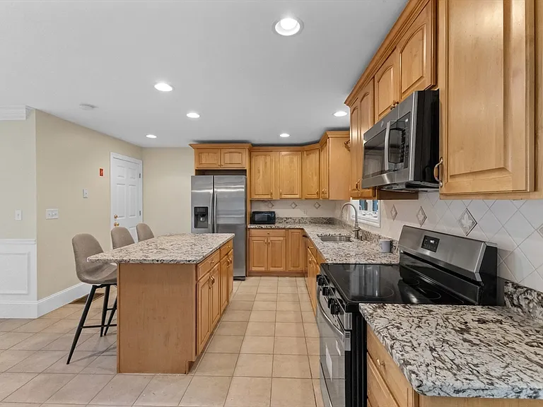 284 S Quinsigamond Ave #284 — Photo 9