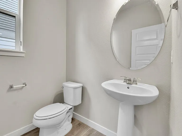 2350 S Troy Ct — Photo 16