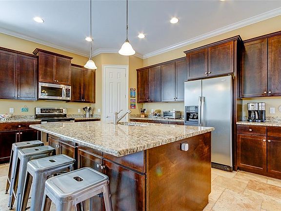 5th image of 4021 Southernwood Ct