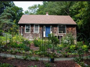 10 Bates Hl, Sturbridge, MA 01518