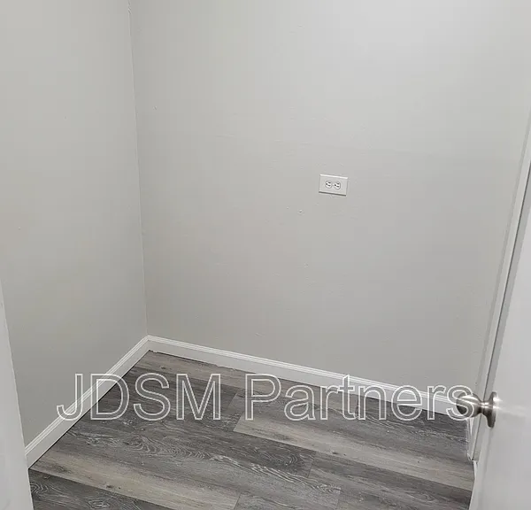 5605 W Warren Ave #5 — Photo 2