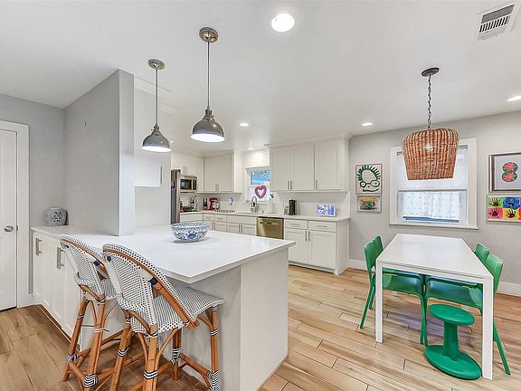 5th image of 5323 Rutherglenn Dr