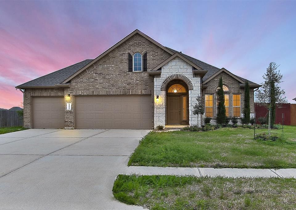 1st image of 11814 Eagle Ridge Dr