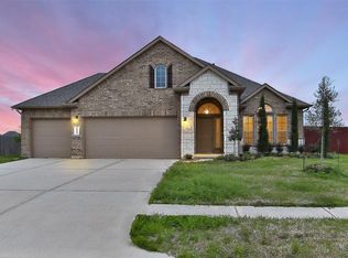 11814 Eagle Ridge Dr, Mont Belvieu, TX 77535