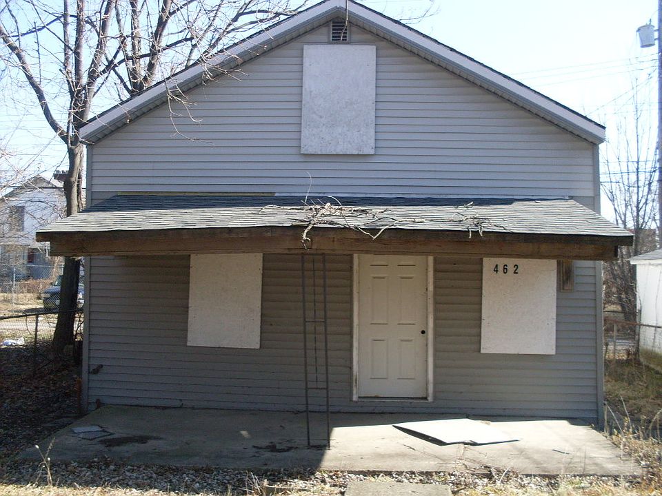 2nd image of N Champion Ave