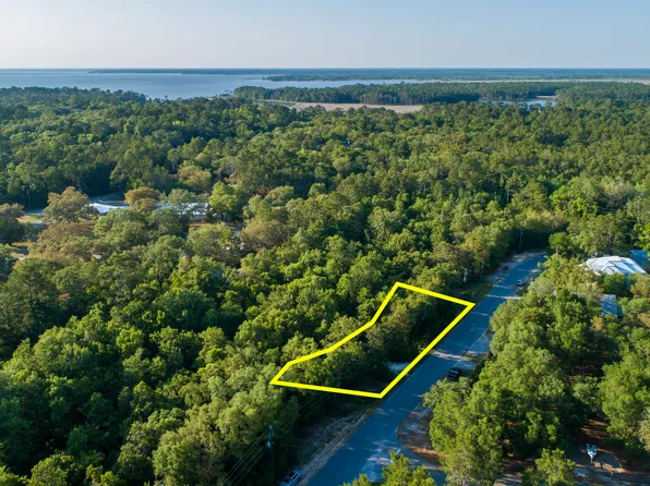 56 Adams Way, Pt Washington, FL 32459