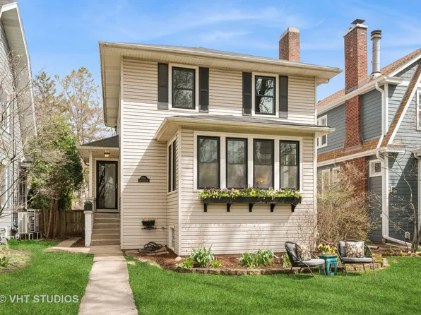 2211 Lincolnwood Dr, Evanston, IL 60201