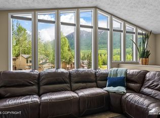 8860 Plunge Creek Cir, Eagle River, AK 99577