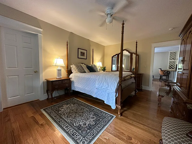 34 Mount Vernon St #5 — Photo 9