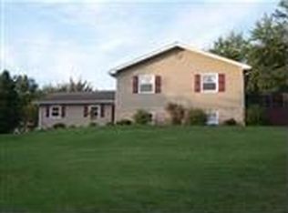 15 Dubbers Dr, Etters, PA 17319