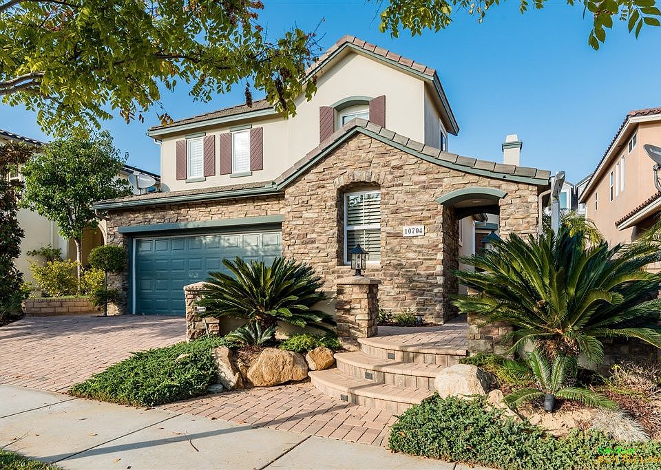 2nd image of 10704 Heather Ridge Dr