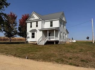 2869 N Fawver Rd, Freeport, IL 61032