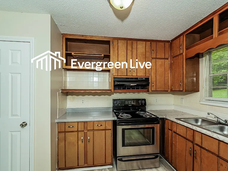 2120 Tall Oak Cir — Photo 6