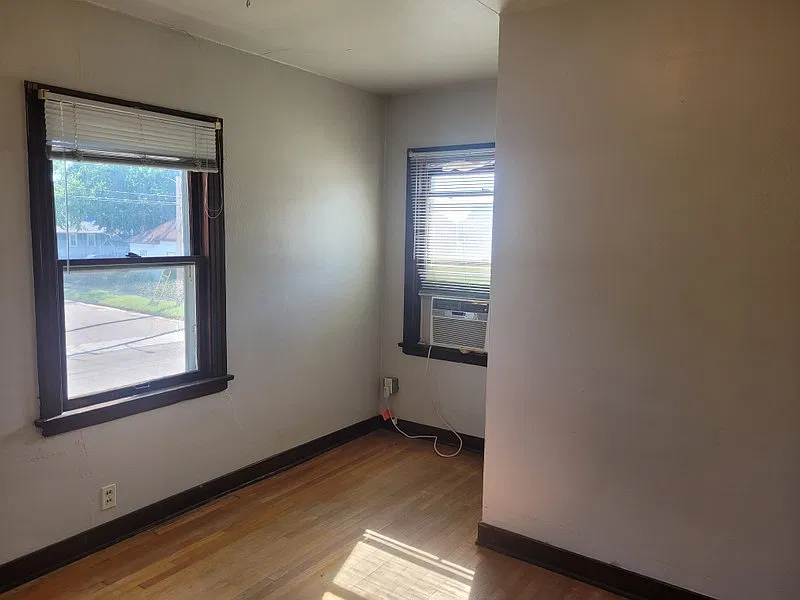 1 bed, 1.0 bath, 400 sqft, $725 — Photo 1