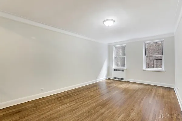 Rented by Anchor Associates | media 24