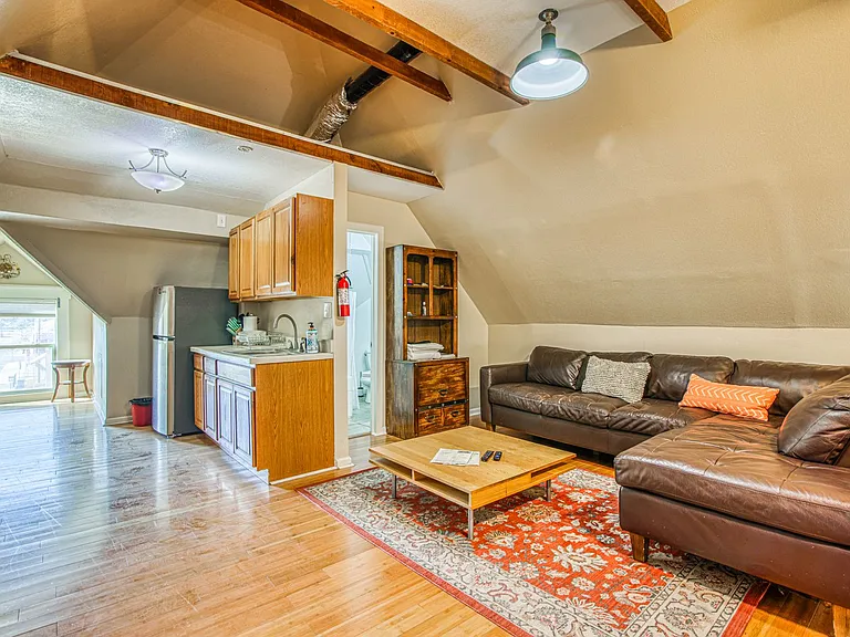 702 Myrtle Ave — Photo 49