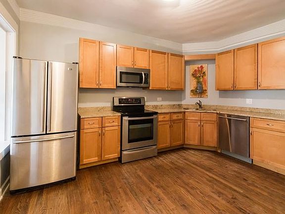 2nd image of 4335 N Damen Ave Fl 1ST