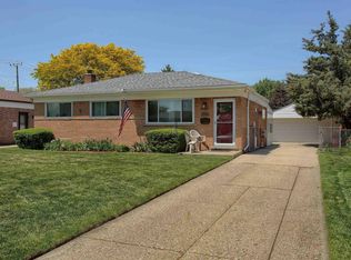 13625 Racine Ct, Warren, MI 48088