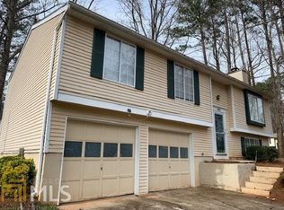 425 Hembree Forest Cir, Roswell, GA 30076