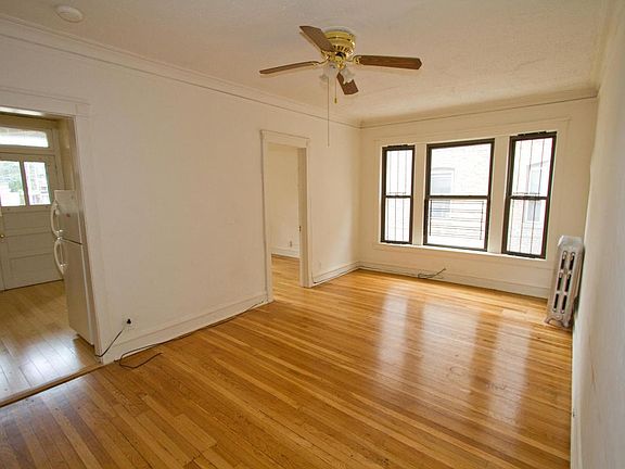 4th image of 5339 S Woodlawn Ave #1204